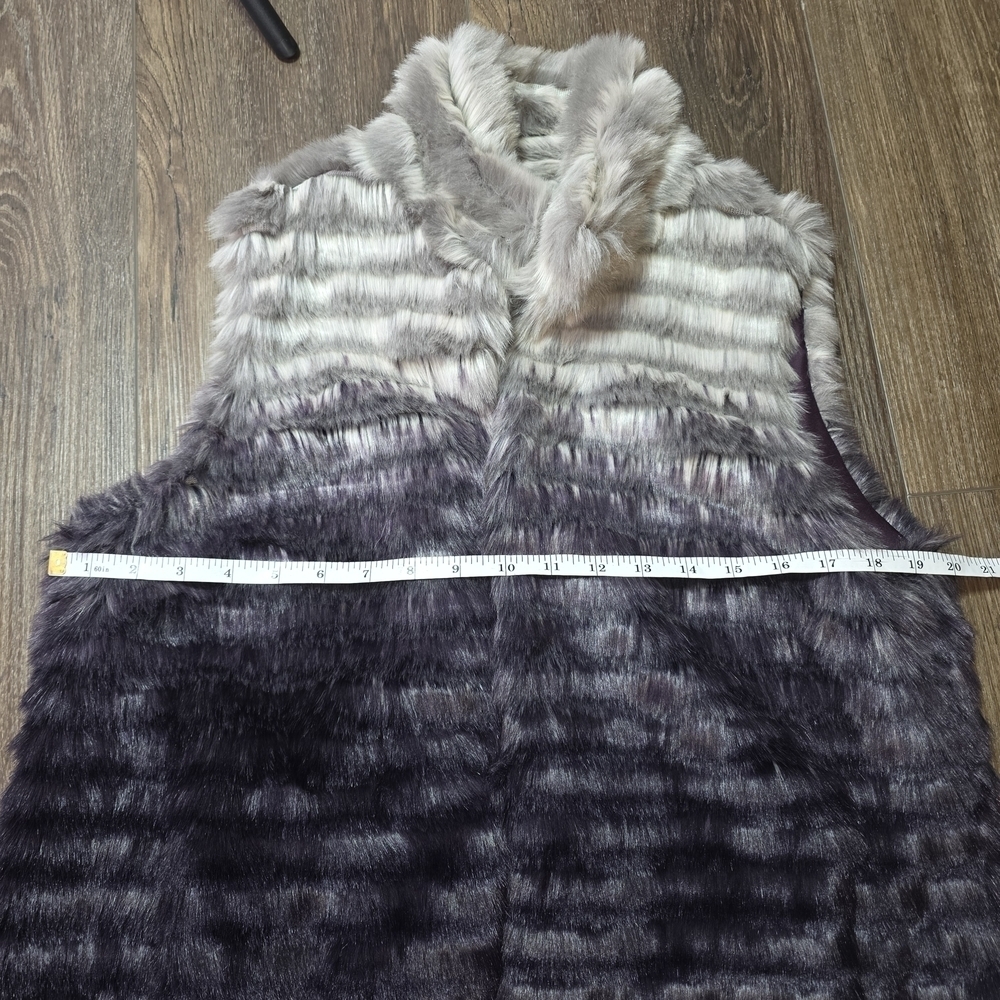 Gianni Bini Faux Fur Ombre Vest Gray Black Medium - Picture 8 of 13
